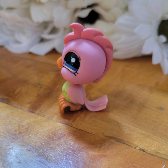Littlest Pet Shop LPS #1219 Cockatoo Bird Pink Green Blue Eyes 2006 - Picture 5 of 13